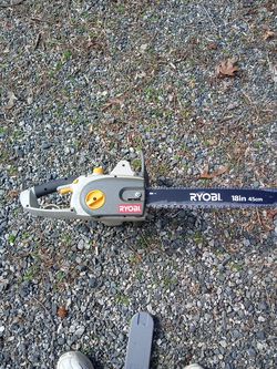 Ryobi elect 18 8nch chainsaw. Used once 1 hr