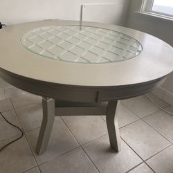 Dinning Table Very Good Conditions 