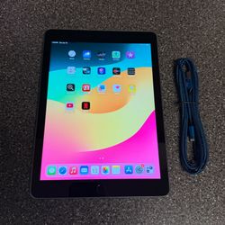 Apple iPad 6th Gen 9.7in W/Cord