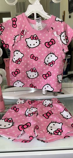 Hello Kitty Set Size 4 Y 7/8 🩷