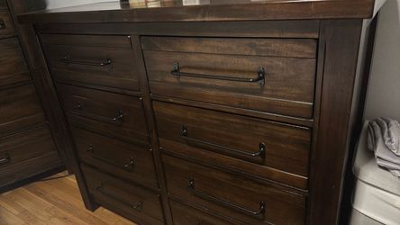 9 drawer dresser