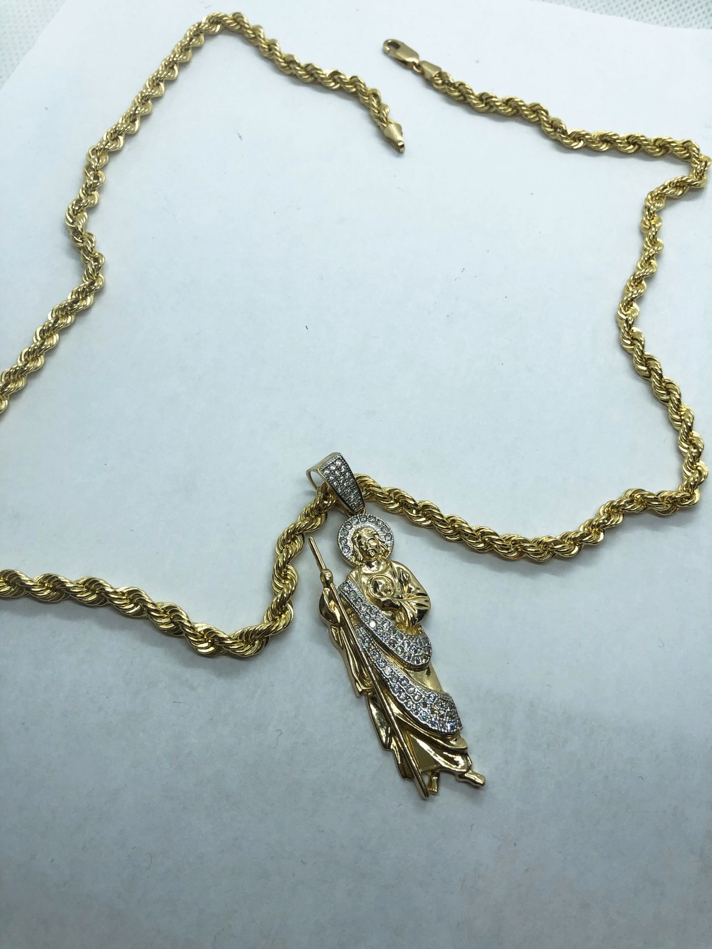 14 k Rope Chain Gold and San Judas for Sale in Cave Creek, AZ OfferUp