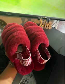 ugg slides