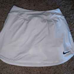 White Nike Dri-Fit Sport Skort Size XS 🎾