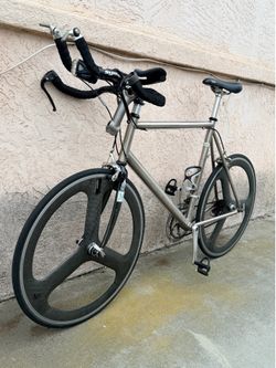 Road bike 58cm
