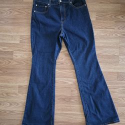 Woman's Levi Bootcut Jeans Size 10/12