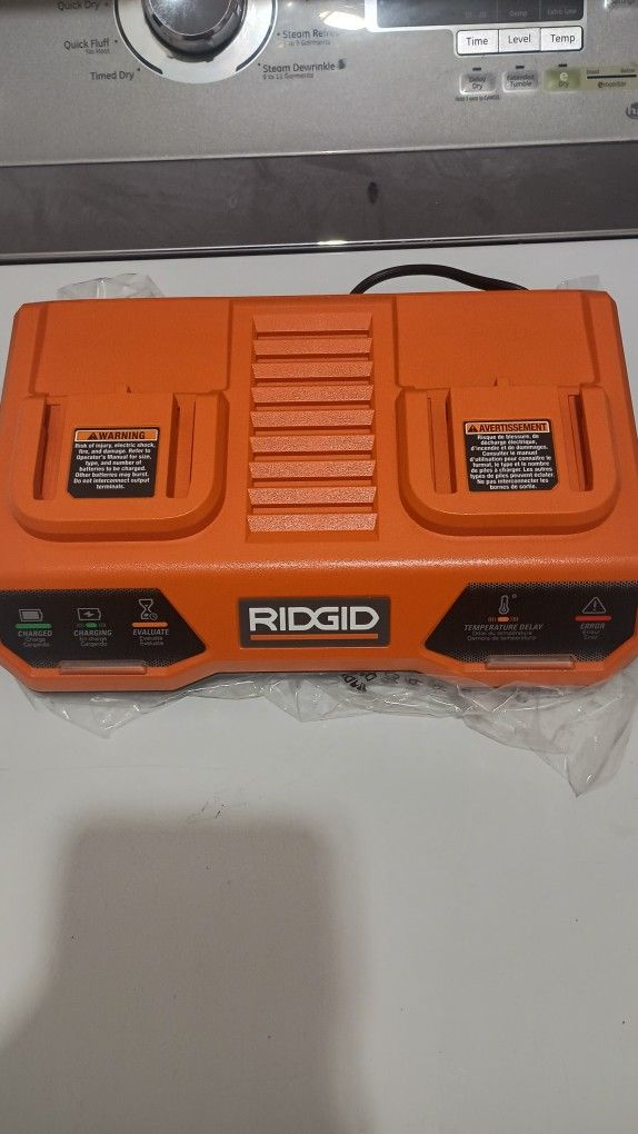 Rigid Double 18v Battery Charger