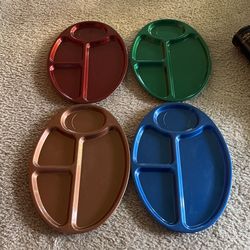 4 Vintage Plastic Food Treys 