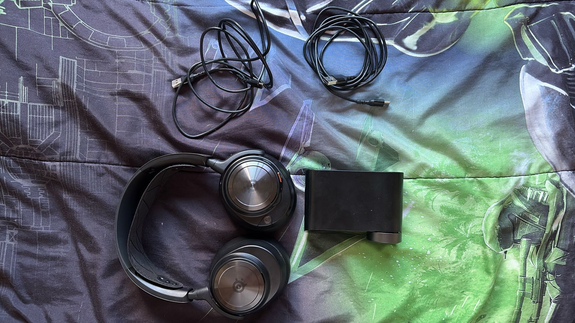 Steele Series Arctis Nova Pros (Pc and Xbox)