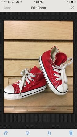 Toddler Size 7 converse like new
