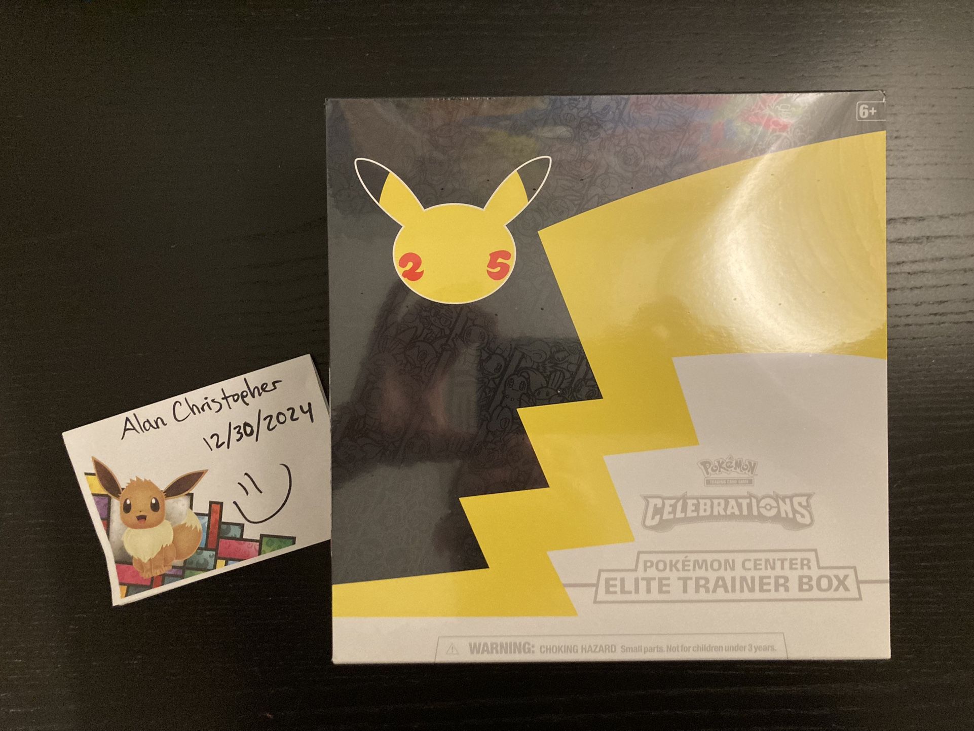 Pokémon Celebrations Pokémon Center Elite Trainer Box