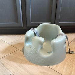 Bumbo- robins egg 