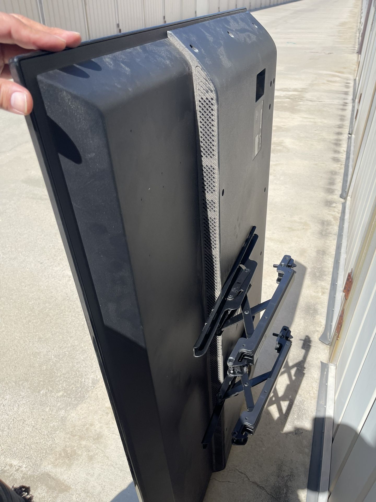 Flat Screen