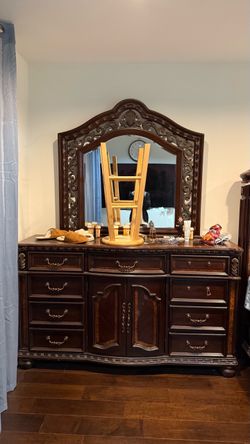 Vanity Desk