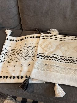 Black And Cream Zippered Pillow Covers.