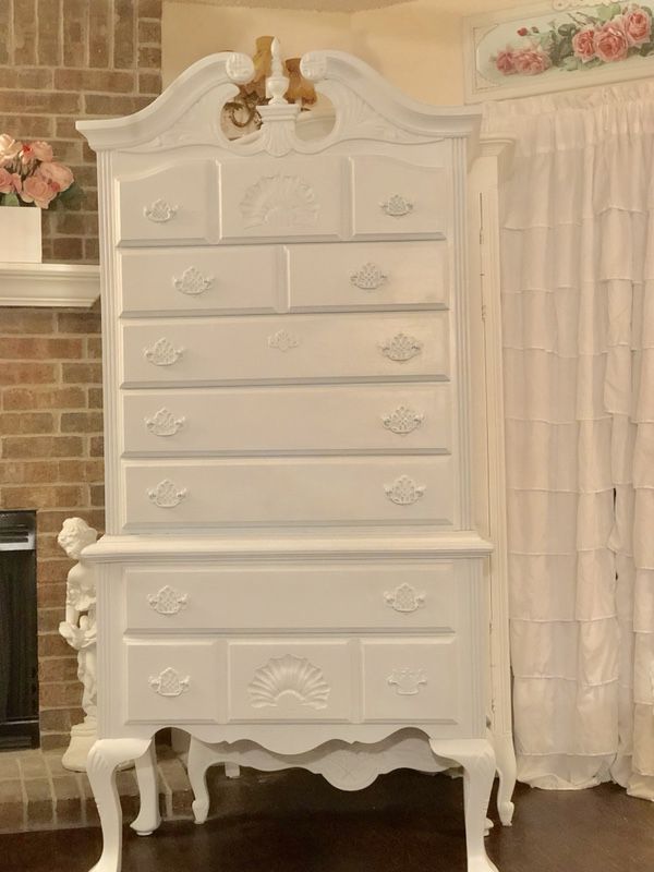 Gorgeous Shabby Chic Vintage Cottage Painted Highboy Dresser For