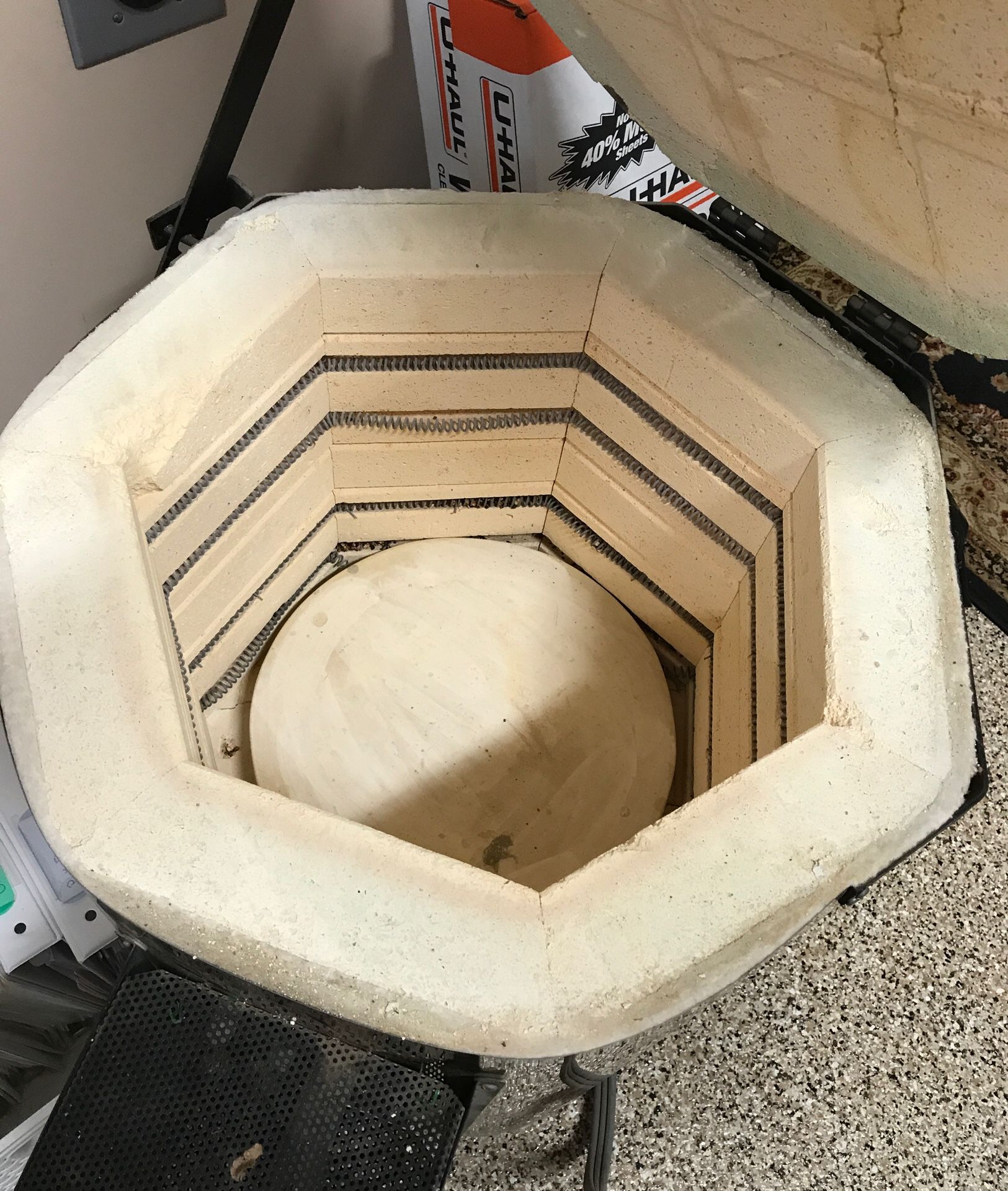 Sitter Kiln. Model LT3K 240 V.A.C50 AMP60 HZ NI for Sale in Mesa, AZ