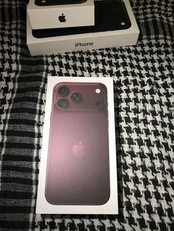 Apple iPhone 18 pro max $1700 Or 17 Pro Max $1350 Sealed Box Unlocked Bonus New Case & Screen Protector I Can Deliver Now