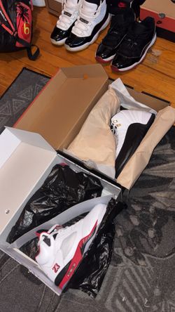 Fire Red 5s & Taxi 12s