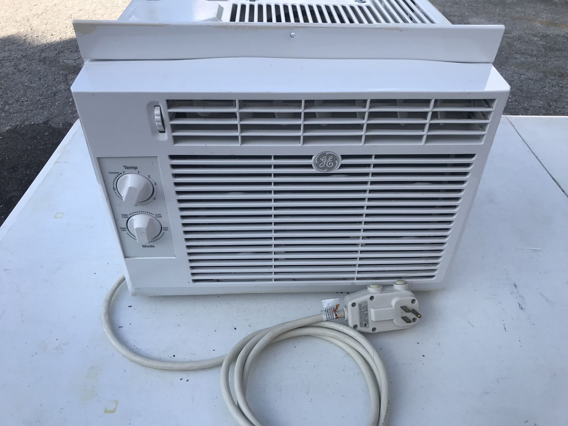 GE Window Air Conditioner 5000 BTU
