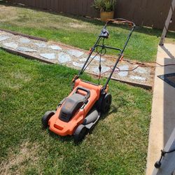Black And Decker Electic Lawn Mower