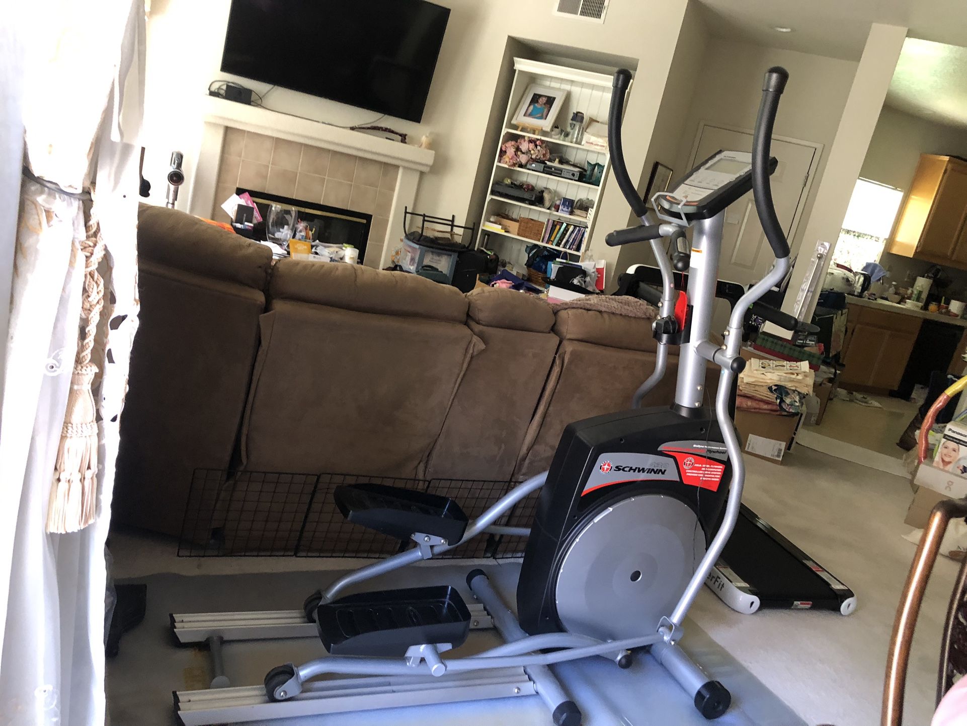 Schwinn 430 Elliptical