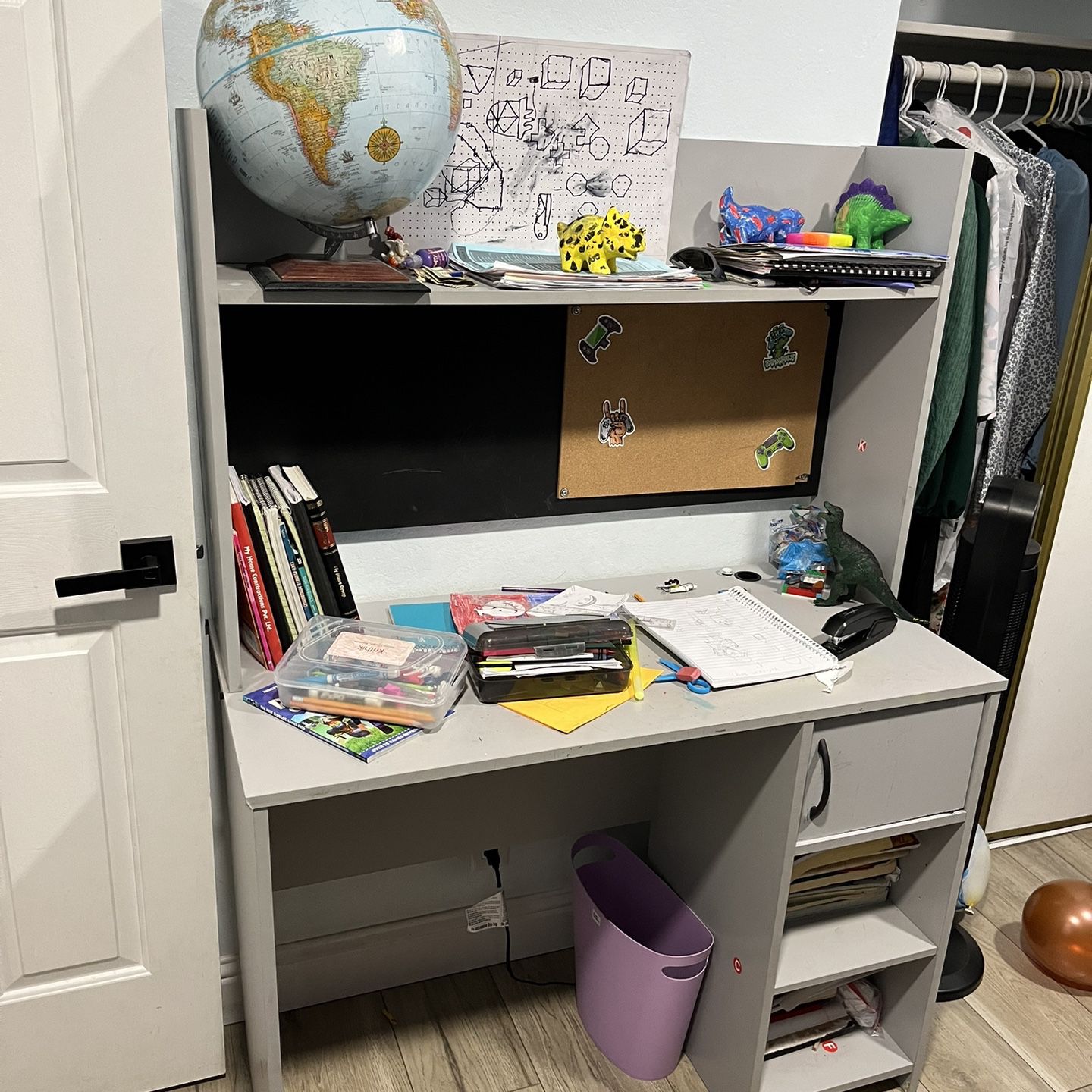 Kids Desk Two Piece With Hut, Black Board And Notice Bord