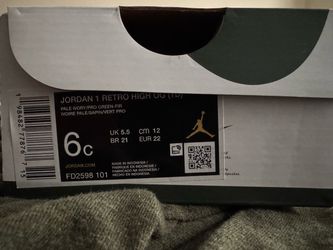 Nike Sneakers Used