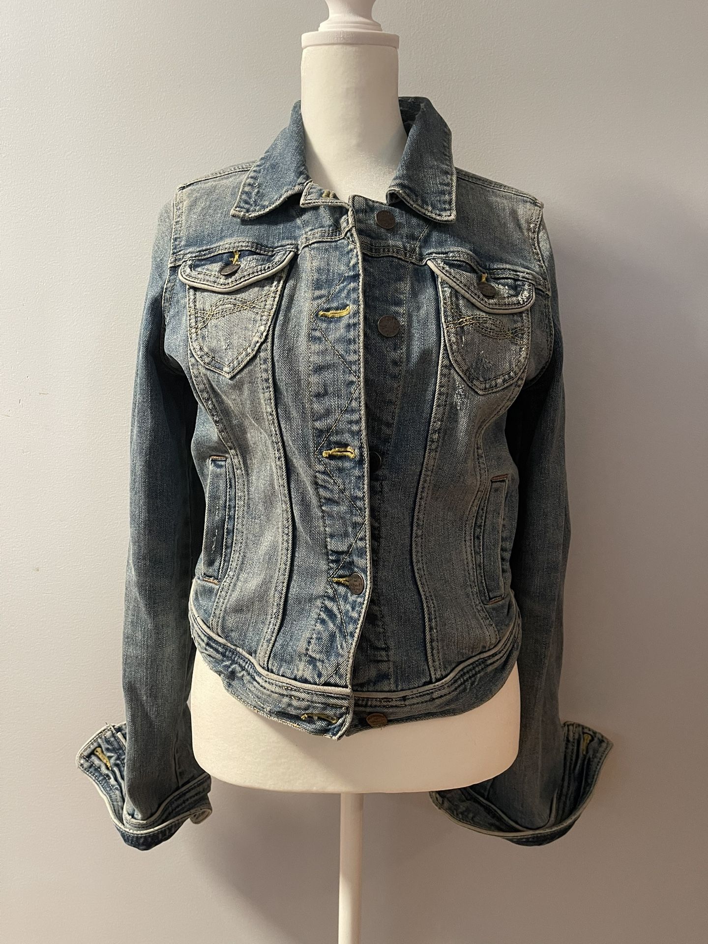 Beautiful Abercrombie & Fitch Jean Jacket