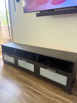Tv entertainment center