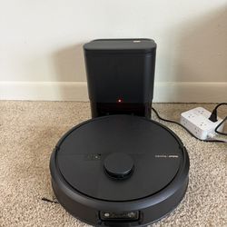 iRobot Roomba Max 705 Robot Vacuum with AutoEmpty Dock, Powerful Suction,