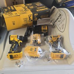 Dewalt  Drill Set