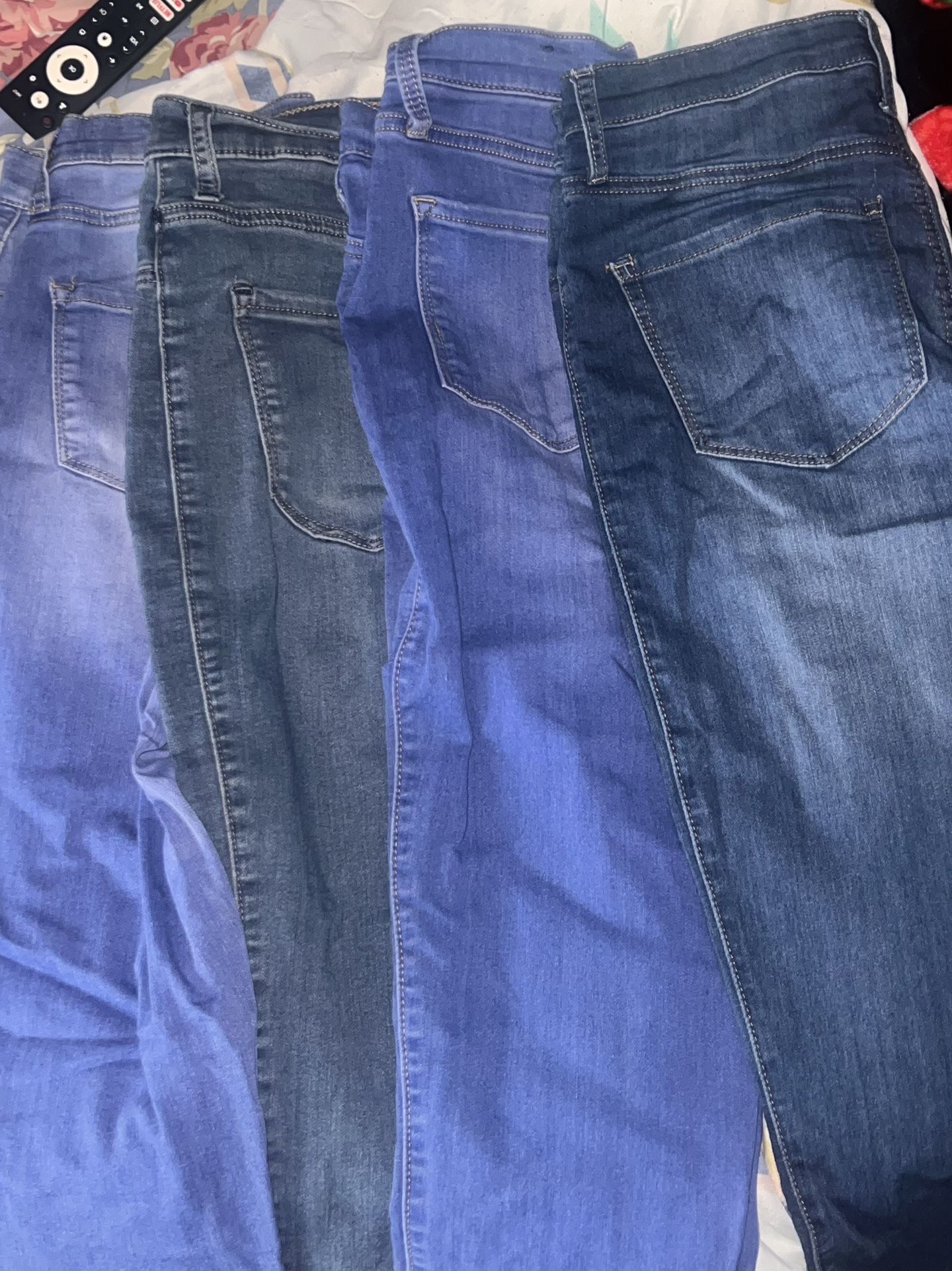 Fashion Nova Emma High Rise Jeans (used)