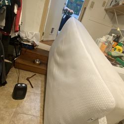 Twin Size Tempurpedic Mattress & Bottom  