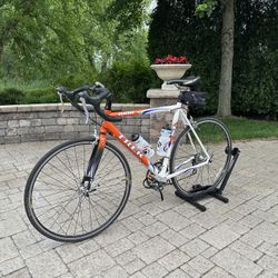 Trek 1000 Road Bike
