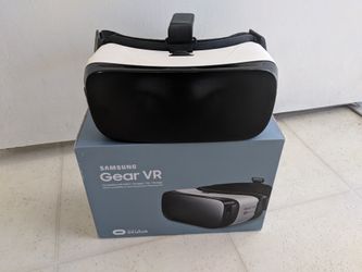 Samsung Gear VR powered by Oculus