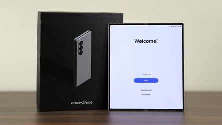 Samsung Galaxy Z Fold 6 256GB  Silver - Excellent Condition
