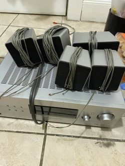 Sony - 800W 5.1-Channel Home Theater System