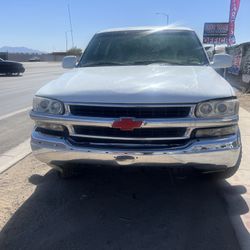 2002 Chevy Suburban For Parts 