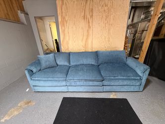 ✨ Beautiful Modern Oversized Sofa ✨