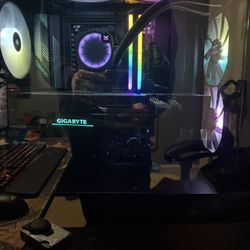 Custom Built Gaming PC 