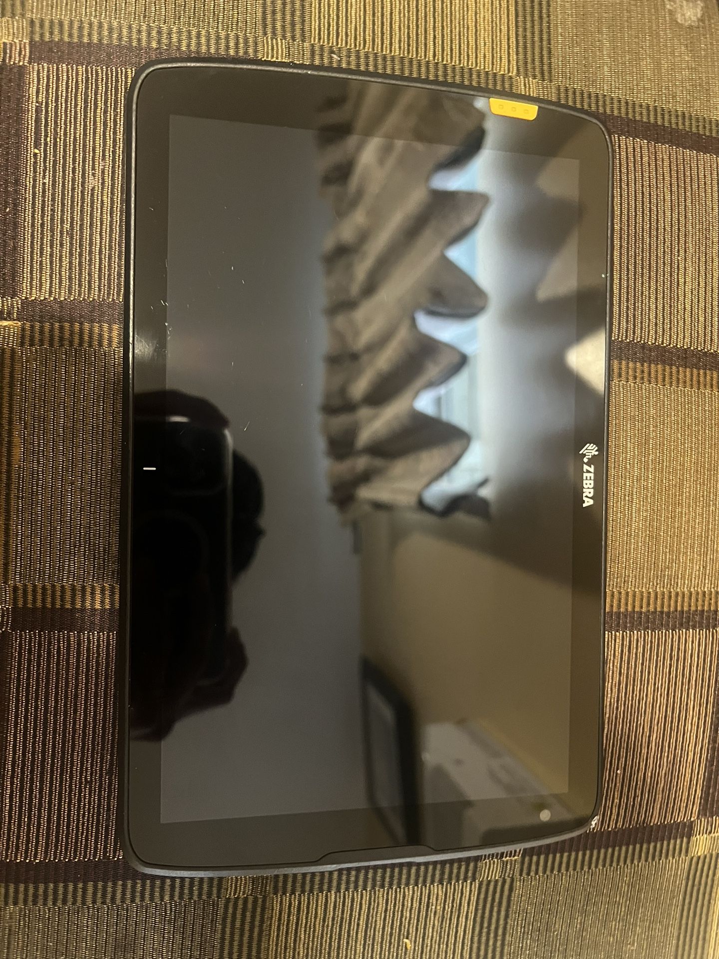 Zebra, ET40 Tablet, Healthcare, 10 inch Display, WIFI6, Standard Range 1D/2D Imager (SE4100), 4GB/64GB, Android GMS, 7600mAh Battery, NA Only 