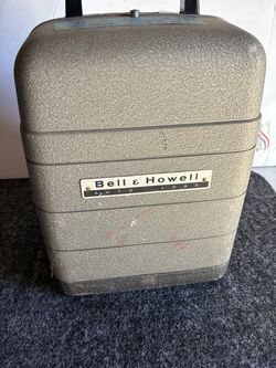 8MM FILM BELL AND HOWELL FILM PROJECTOR