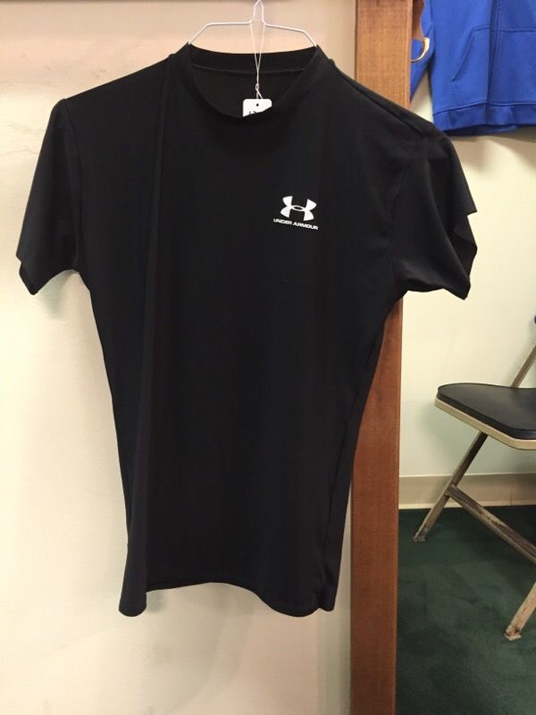 Black large under armour men's compression shirt