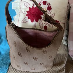 DOONEY & BOURKE  PURSE