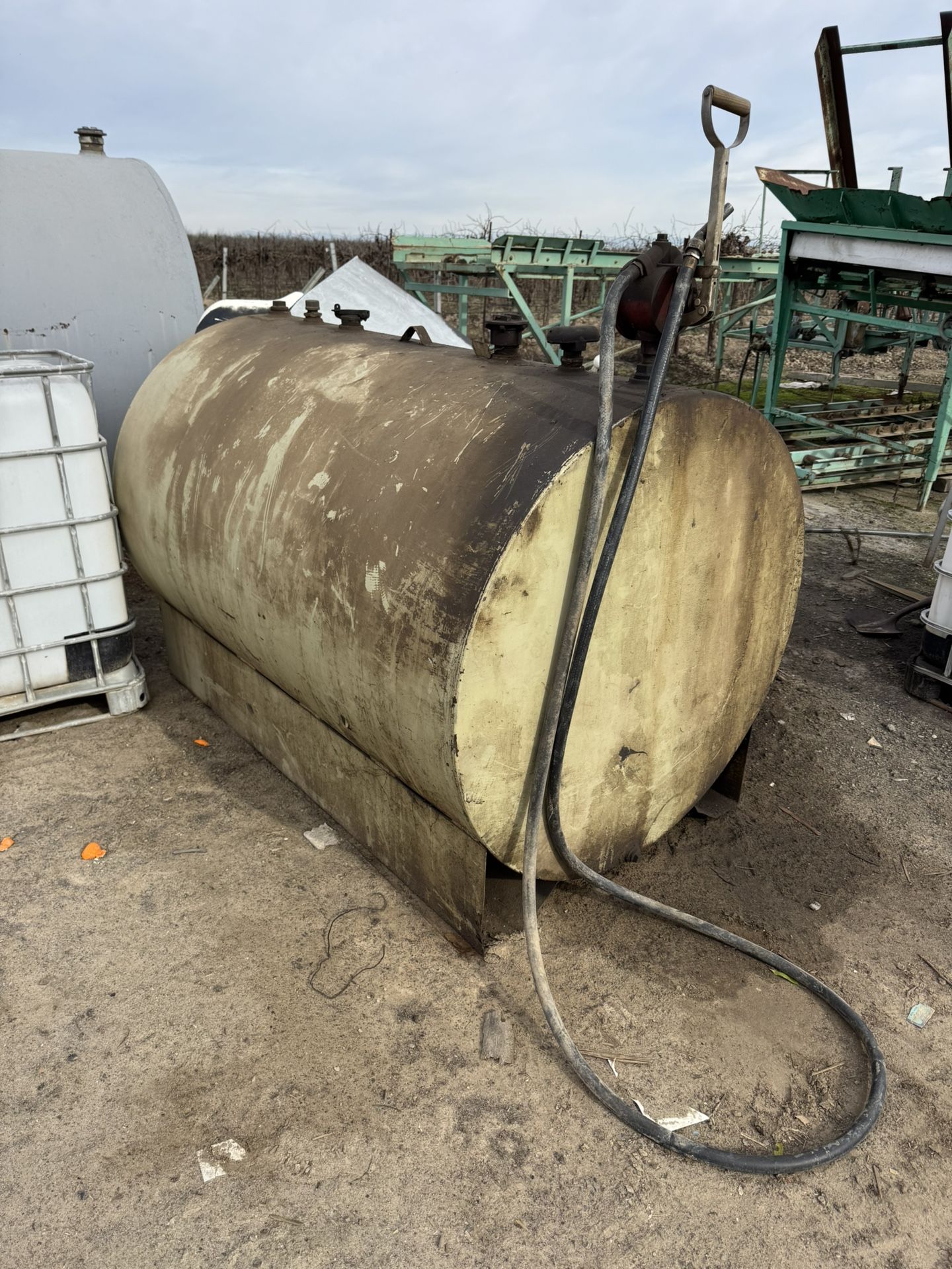 500 Gallon Fuel Tank w/Pump