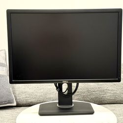 Dell Ultrasharp 24” IPS Monitor 2412Mb