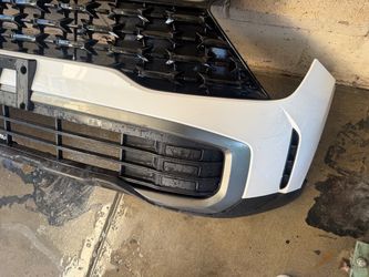2023-2024 Kia Sportage front bumper