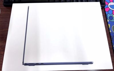 Apple MacBook Air 13.6