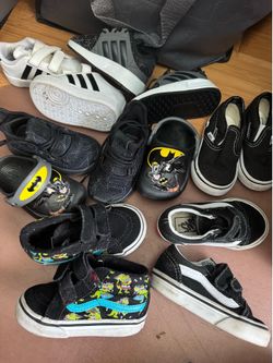 Baby shoes size 4c/5c